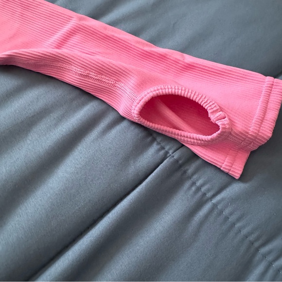 NWT Halara Ribbed Halter Strap Thumb Hole Cropped Yoga Sports Top (pink) Medium - Picture 8 of 11